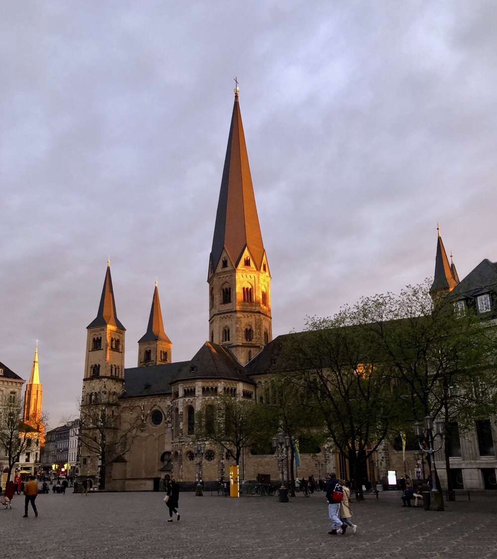Das Münster strahlt